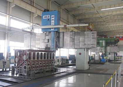 Large CNC gantry boring and milling machine
